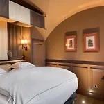Du Chateau & - Teritoria Hotel 4*