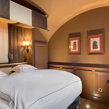Du Chateau & - Teritoria Hotel 4*