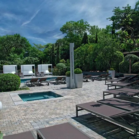 Ξενοδοχείο Du Chateau & - Teritoria 4*